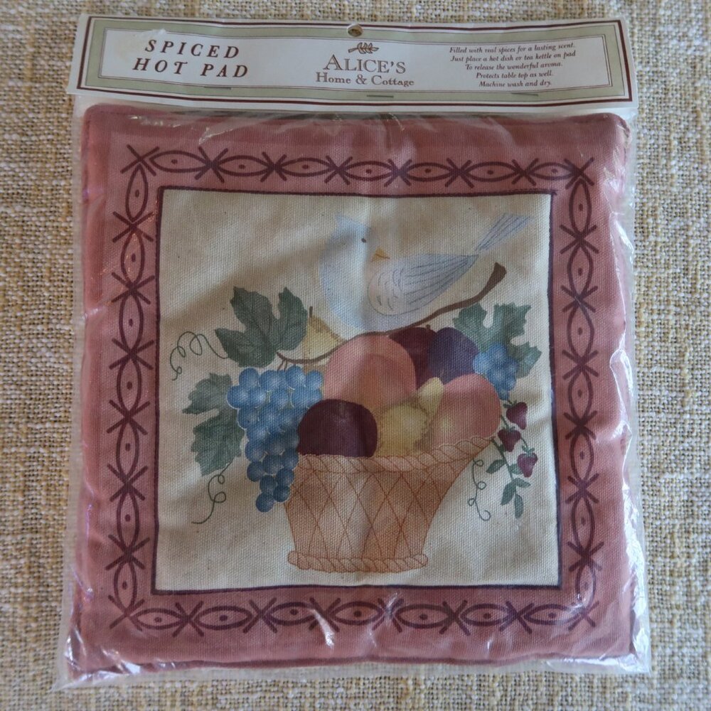 NIP Vtg Alice's Cottage Fruit Basket Spiced Hot Pad 0-1/2"